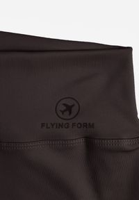 Renee - Brązowe Szorty Kolarki High Waist Marerila. Okazja: na co dzień. Stan: podwyższony. Kolor: brązowy. Długość: krótkie. Styl: sportowy, casual #3