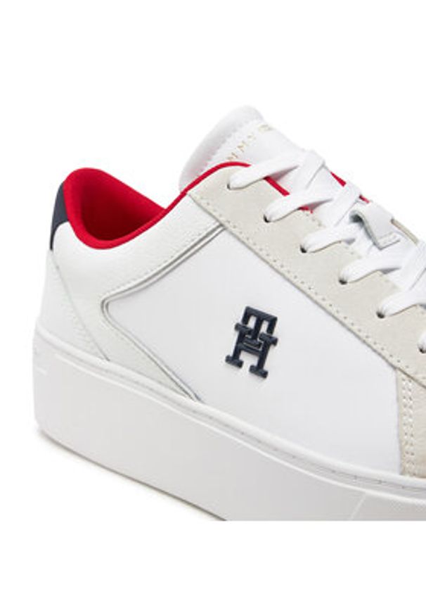 TOMMY HILFIGER - Tommy Hilfiger Sneakersy Th Platform Court Sneaker Nbk FW0FW08210 Biały. Kolor: biały. Materiał: skóra. Obcas: na platformie