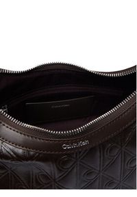 Calvin Klein Torebka Emblem Aop Debossed Shoulder Bag LV04F3874G Brązowy. Kolor: brązowy. Materiał: skórzane #2