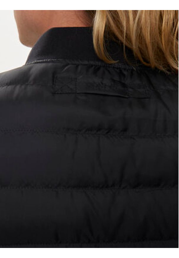 GANT - Gant Bezrękawnik 7006301 Czarny Regular Fit. Kolor: czarny. Materiał: syntetyk. Długość rękawa: bez rękawów