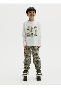 Reserved - Bawełniany longsleeve - złamana biel. Materiał: bawełna. Długość rękawa: długi rękaw
