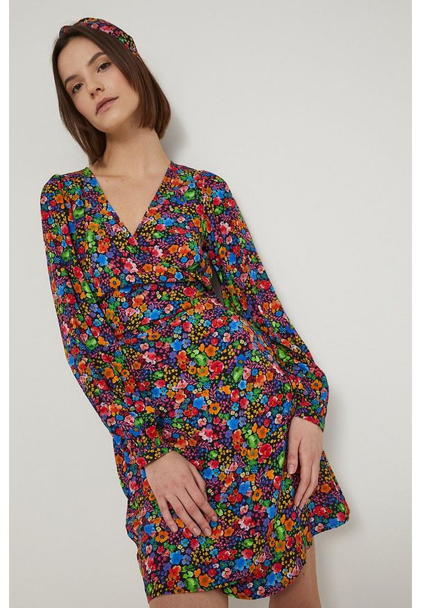 medicine - Medicine sukienka mini rozkloszowana. Materiał: tkanina. Długość rękawa: długi rękaw. Długość: mini