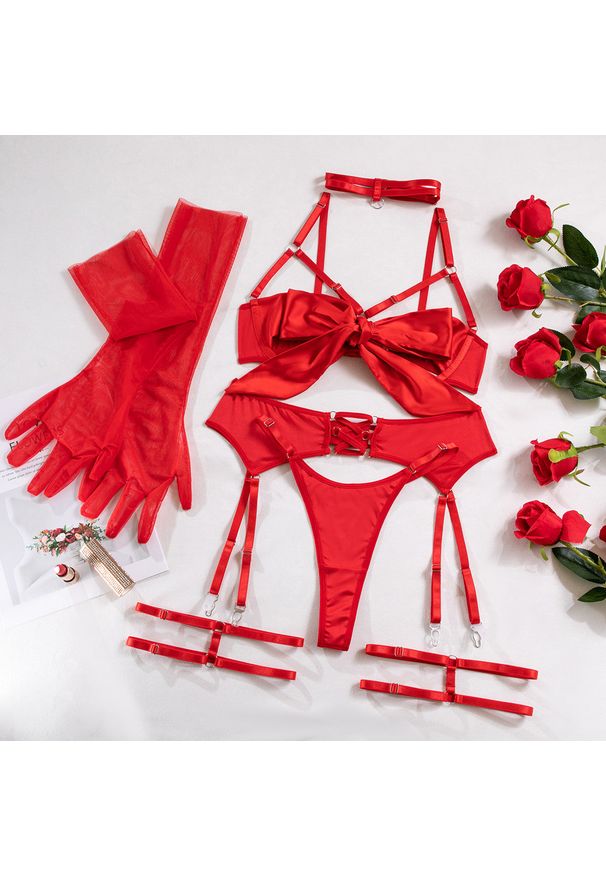 Intica - Komplet bielizny z kokardą na romantyczne wieczory Wikje. Kolor: czerwony. Materiał: materiał, skóra