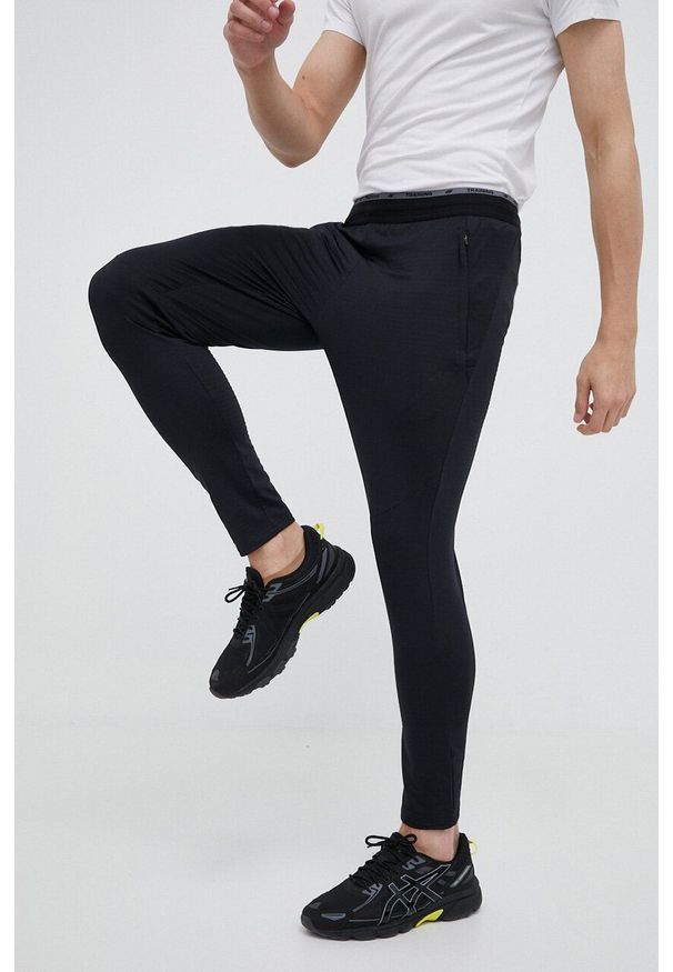 4f - 4F spodnie treningowe kolor czarny gładkie. Kolor: czarny. Materiał: materiał. Wzór: gładki