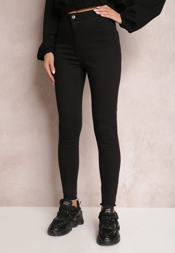 Renee - Czarne Spodnie Skinny Iolochis. Okazja: do pracy, na co dzień. Kolor: czarny. Długość: długie. Styl: elegancki, casual
