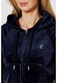 Juicy Couture - JUICY COUTURE Granatowa bluza damska welurowa Madison z cyrkoniami, Rozmiar M. Typ kołnierza: kaptur. Kolor: niebieski. Materiał: welur. Wzór: aplikacja. Styl: elegancki #5