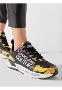 Versace Jeans Couture Sneakersy 75VA3SA3 Czarny. Kolor: czarny #2