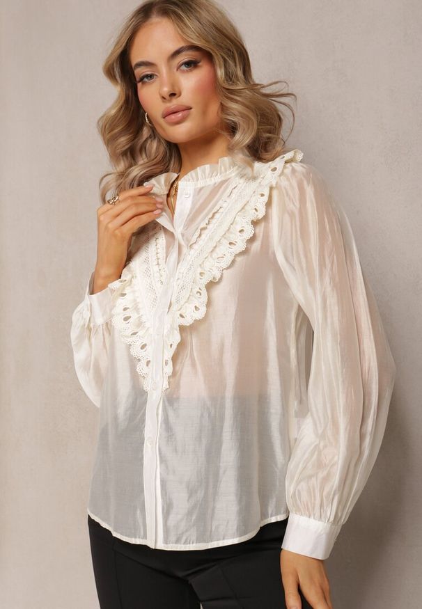 Renee - Beżowa Koszula na Guziki z Ozdobną Koronką Raneem. Kolor: beżowy. Materiał: koronka. Długość: długie. Wzór: koronka