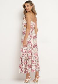 Born2be - Jasnofioletowa Sukienka w Kwiaty na Regulowanych Ramiączkach z Rozcięciami i Ozdobnymi Guzikami Dimllie. Okazja: na co dzień. Typ kołnierza: dekolt w serek. Kolor: fioletowy. Długość rękawa: na ramiączkach. Wzór: kwiaty. Typ sukienki: rozkloszowane. Styl: casual, elegancki #2