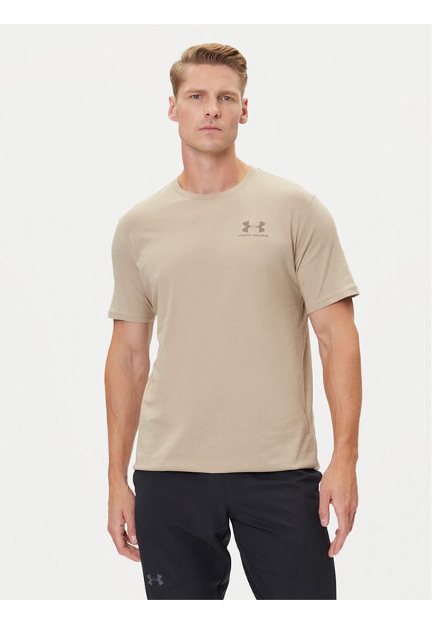Under Armour T-Shirt UA Left Chest Logo 1326799 Beżowy Loose Fit. Kolor: beżowy. Materiał: bawełna
