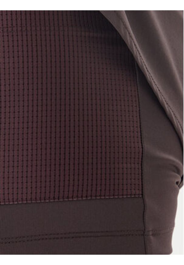 EA7 Emporio Armani Szorty sportowe 7W000240 AF13662 U6278 Brązowy Regular Fit. Kolor: brązowy. Materiał: syntetyk