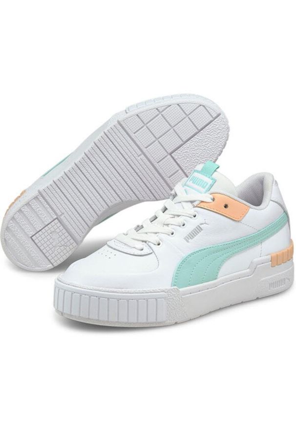 Buty do chodzenia damskie Puma Cali Sport. Zapięcie: sznurówki. Kolor: biały. Materiał: materiał, skóra, tkanina, syntetyk. Szerokość cholewki: normalna. Sport: turystyka piesza
