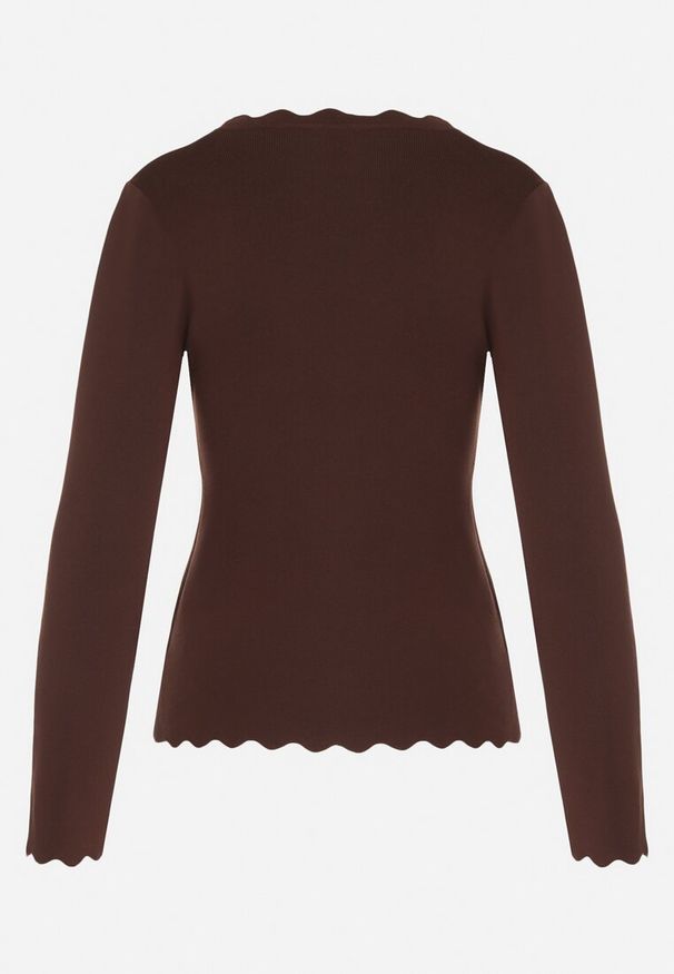 Born2be - Brązowy Sweter z Wiskozą Ozdobiony Falbankami Mevita. Typ kołnierza: kołnierz z falbankami. Kolor: brązowy. Materiał: wiskoza. Wzór: aplikacja. Styl: klasyczny, elegancki