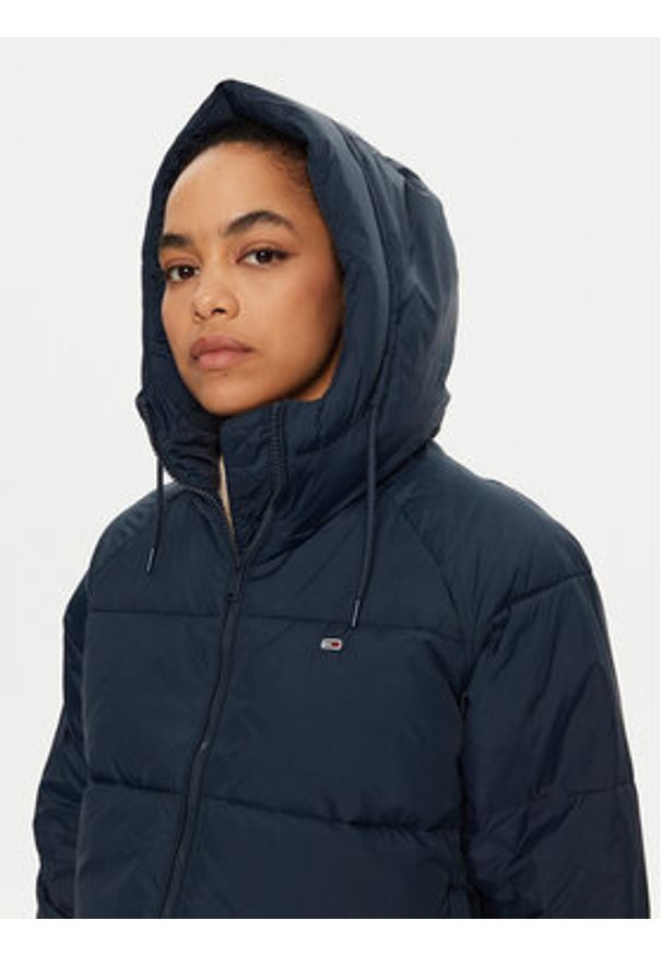 Tommy Jeans Kurtka zimowa Vail DW0DW18841 Granatowy Regular Fit. Kolor: niebieski. Materiał: syntetyk. Sezon: zima