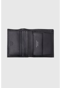 Guess - GUESS Czarny portfel męski Milano Bifold. Kolor: czarny. Materiał: skóra #4