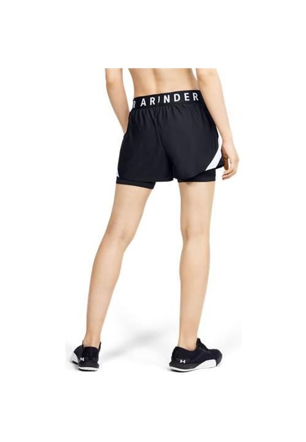Spodnie do biegania damskie Under Armour Play UP 2IN1. Kolor: czarny, biały, wielokolorowy. Długość: krótkie. Sport: bieganie