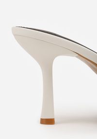 Renee - Białe Klapki na Szpilce ze Szpiczastym Odkrytym Noskiem Sewnila. Nosek buta: szpiczasty. Kolor: biały. Materiał: jeans, koronka. Obcas: na szpilce. Styl: elegancki, wizytowy #4