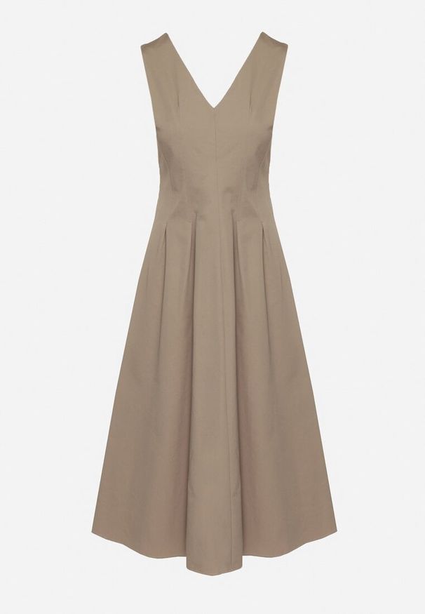 Born2be - Jasnozielona Sukienka o Rozkloszowanym Kroju z Dekoltem w Serek Alifia. Okazja: na co dzień, na spacer, na imprezę. Typ kołnierza: dekolt w serek. Kolor: zielony. Długość rękawa: bez rękawów. Typ sukienki: rozkloszowane, proste. Styl: klasyczny, casual