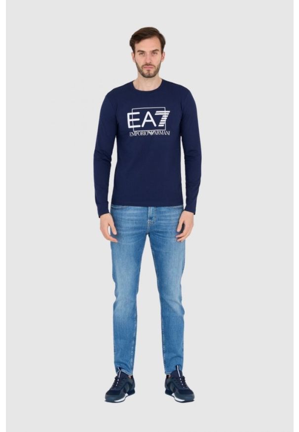 EA7 Emporio Armani - EA7 Granatowy męski bawełniany longsleeve, Rozmiar S. Kolor: niebieski. Materiał: bawełna. Długość rękawa: długi rękaw. Długość: długie