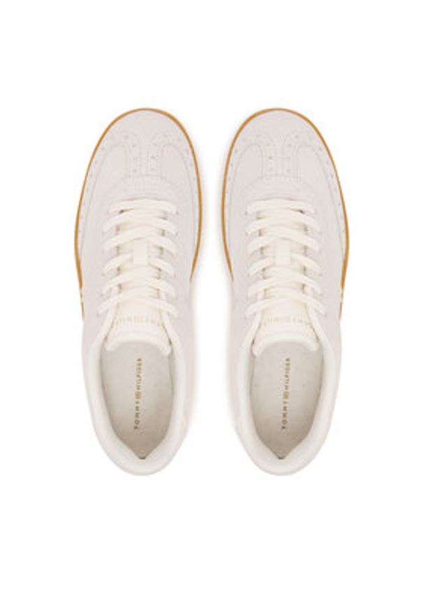 TOMMY HILFIGER - Tommy Hilfiger Sneakersy Heritage FW0FW08822 Biały. Kolor: biały. Materiał: zamsz, skóra
