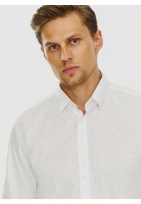 PAKO LORENTE – Biała męska koszula w mikrowzór P24SF-1X-019-B-S - Pako Lorente. Okazja: na co dzień. Kolor: biały. Materiał: elastan, jeans. Styl: casual
