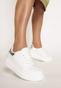 Born2be - Biało-Srebrne Sneakersy Hypnotic. Wysokość cholewki: przed kostkę. Nosek buta: okrągły. Kolor: biały. Materiał: skóra. Szerokość cholewki: normalna #4