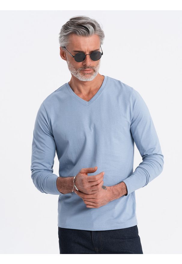 Ombre Clothing - Męski longsleeve bez nadruku z dekoltem w serek - niebieski denim V9 - Rozmiar: L. Okazja: na co dzień. Typ kołnierza: dekolt w serek. Kolor: niebieski. Materiał: denim. Długość rękawa: długi rękaw. Długość: długie. Wzór: gładki, jednolity. Styl: klasyczny, casual, elegancki