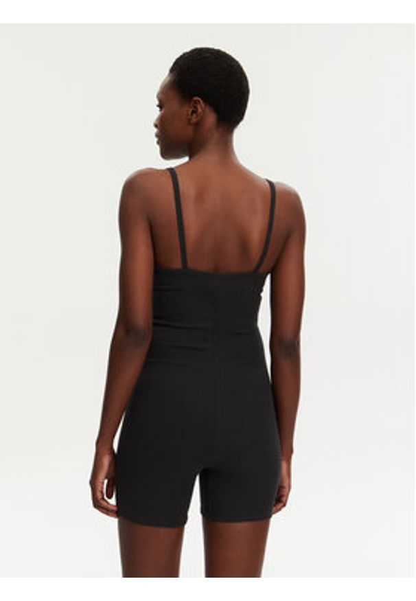 Adidas - adidas Kombinezon Essentials JC6212 Czarny Slim Fit. Kolor: czarny. Materiał: wiskoza, bawełna