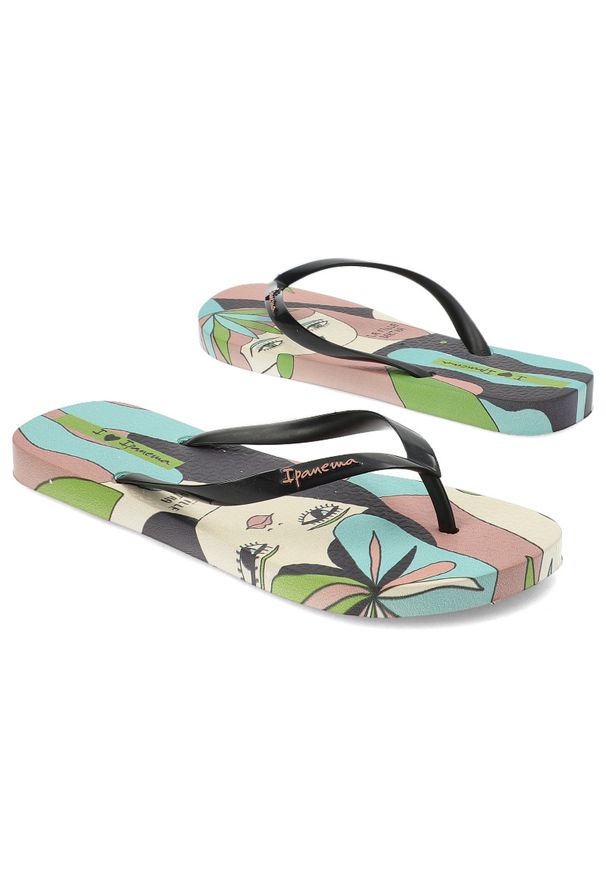 Beżowe Japonki Ipanema Graffiti Modne Obuwie Damskie. Okazja: na co dzień, na plażę, na spacer. Kolor: beżowy. Materiał: materiał. Wzór: kolorowy, paski. Sezon: lato. Styl: elegancki, casual