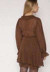 Born2be - Brązowa Siateczkowa Sukienka w Groszki o Rozkloszowanym Kroju z Falbankami Nemela. Okazja: na co dzień. Typ kołnierza: kołnierz z falbankami. Kolor: brązowy. Materiał: poliester, wełna. Wzór: grochy. Typ sukienki: proste. Styl: wizytowy, casual #7