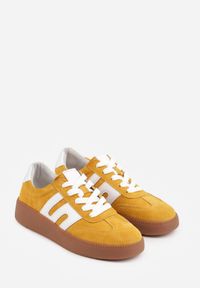 Renee - Żółte Sneakersy Skórzane w Stylu Tenisówek z Geometrycznym Wzorem Eshiryla. Okazja: na co dzień. Kolor: żółty. Materiał: skóra. Wzór: geometria #8