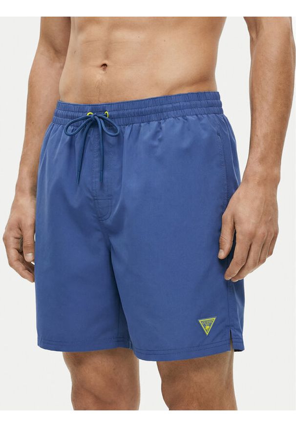 Guess Szorty kąpielowe F6GT24 WG282 MEDIUM Niebieski Regular Fit. Kolor: niebieski. Materiał: syntetyk
