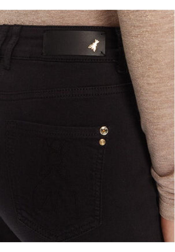 Patrizia Pepe Jeansy CP0937 DS04 K103 Czarny Regular Fit. Kolor: czarny
