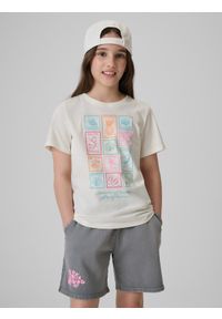 4f - 4F T-shirt regular z nadrukiem dziewczęcy - biały 146 (10-11 lat). Okazja: na co dzień. Kolor: biały. Materiał: materiał, bawełna, dzianina. Wzór: nadruk. Sezon: lato. Styl: klasyczny, casual #1