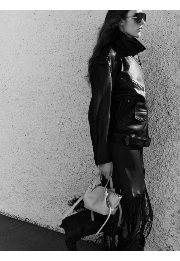 Reserved - Torebka shopper - kremowy. Kolor: kremowy. Materiał: skórzane