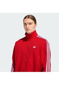 Adidas - adidas Bluza adicolor Firebird KE0788 Czerwony Loose Fit. Kolor: czerwony. Materiał: syntetyk #4