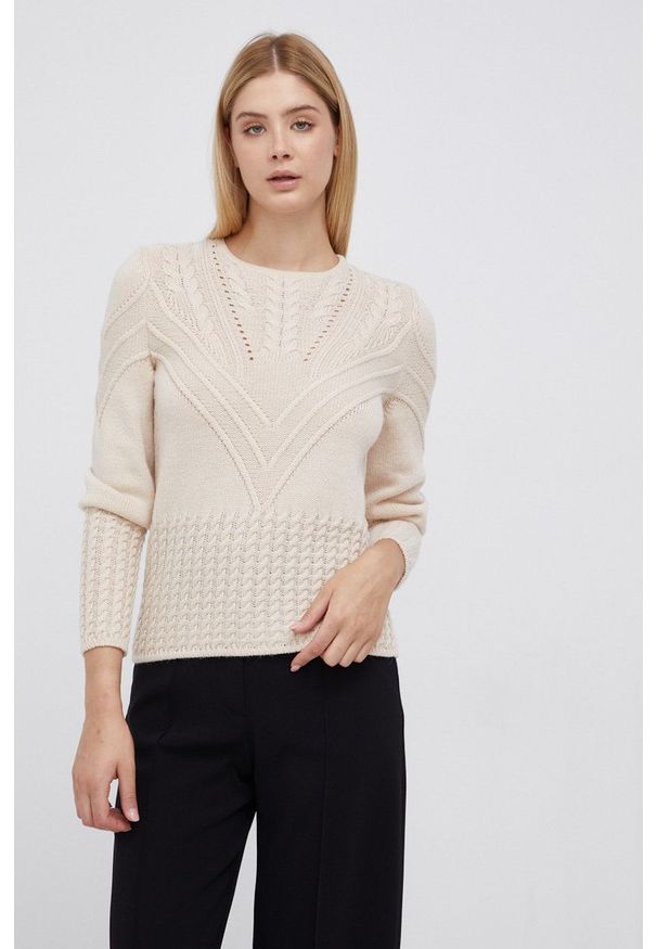 Pennyblack Sweter z domieszką wełny damski kolor beżowy ciepły. Okazja: na co dzień. Kolor: beżowy. Materiał: wełna. Długość rękawa: długi rękaw. Długość: długie. Wzór: ze splotem. Styl: casual