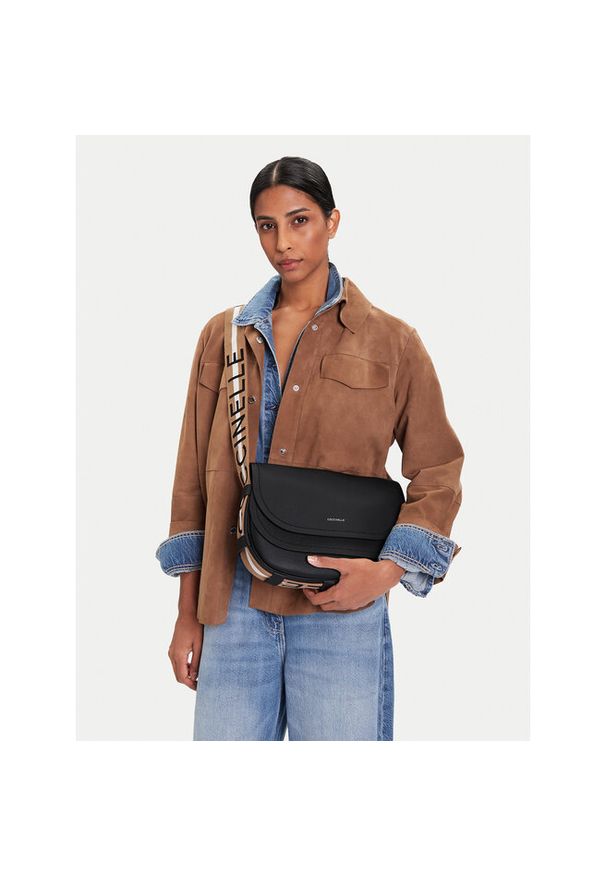 Torebka Coccinelle. Kolor: czarny