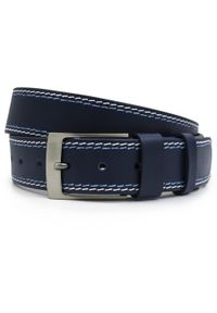 Granatowy pasek męski do jeansów z białym i błękitnym przeszyciem KMG28. Kolor: biały, wielokolorowy, niebieski. Materiał: jeans. Styl: elegancki, klasyczny #1