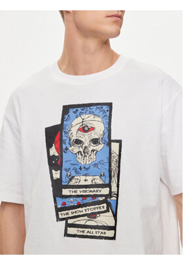 Puma T-Shirt Hoops Deck 624776 Biały Regular Fit. Kolor: biały. Materiał: bawełna
