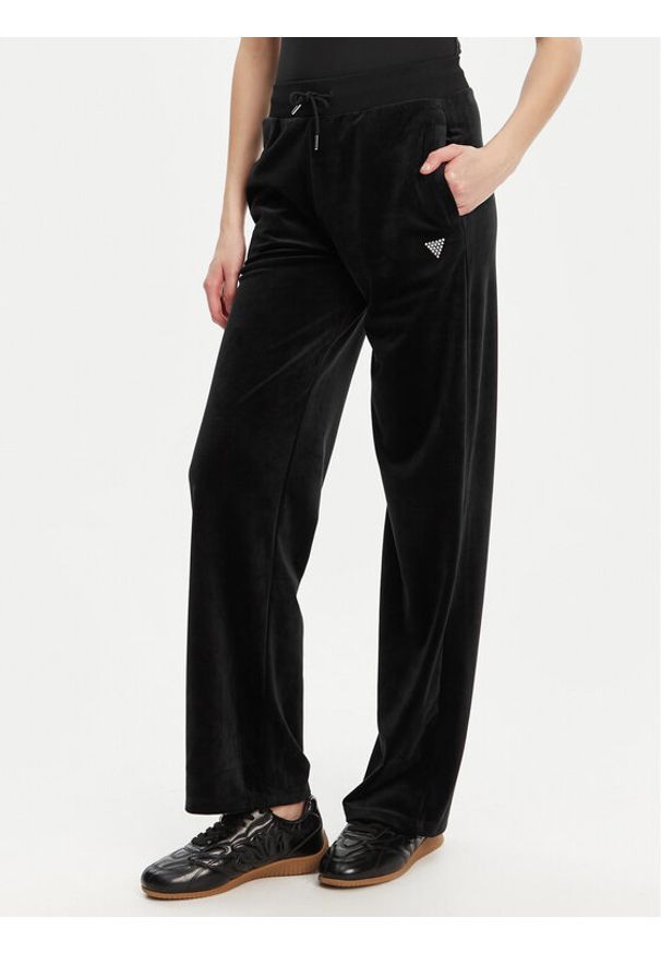 Guess Spodnie dresowe V3BB26 K0232 Czarny Regular Fit. Kolor: czarny. Materiał: syntetyk