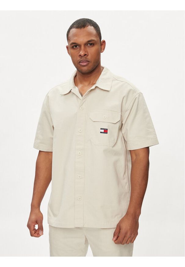 Tommy Jeans Koszula Essential DM0DM18969 Beżowy Regular Fit. Kolor: beżowy. Materiał: bawełna