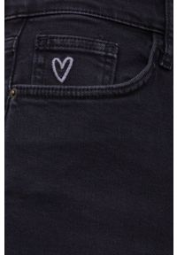 Desigual jeansy 22SWDD28 damskie high waist. Stan: podwyższony. Kolor: czarny #3