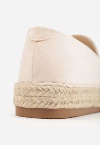 Renee - Beżowe Espadryle na Plecionej Podeszwie Sirelora. Okazja: na co dzień. Kolor: beżowy. Wzór: ażurowy. Sezon: lato. Obcas: na platformie. Styl: boho, casual, elegancki #5