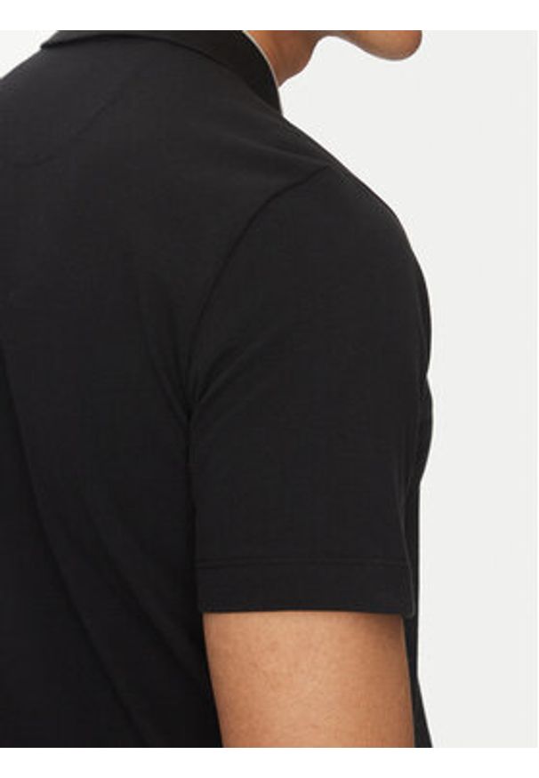 Guess Polo M5GP60 K7O64 Czarny Slim Fit. Typ kołnierza: polo. Kolor: czarny. Materiał: bawełna