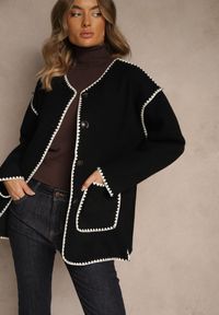 Renee - Czarna Kurtka Oversize z Szalikiem i Ozdobnymi Przeszyciami Claritila. Okazja: na co dzień. Kolor: czarny. Materiał: jeans. Styl: casual #4