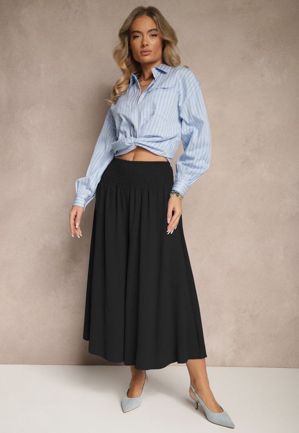 Renee - Czarne Spodnie Typu Kuloty High Waist o Szerokim Kroju z Marszczeniem Araliannis. Okazja: na co dzień. Stan: podwyższony. Kolor: czarny. Styl: klasyczny, elegancki, casual