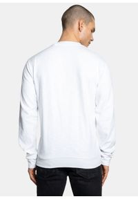 Bluza męska Guess Tibby CN Fleece (M1GQ57KAMY0-TWHT). Kolor: biały. Materiał: materiał, denim, jeans. Sezon: lato. Styl: młodzieżowy