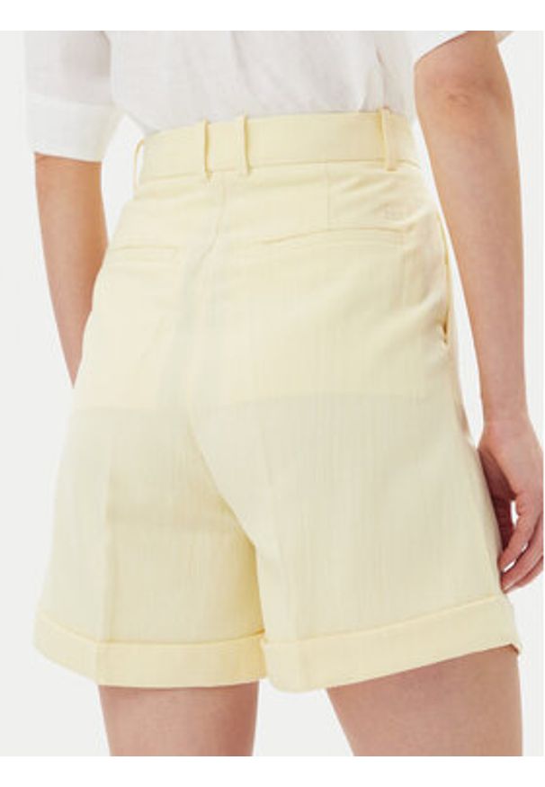 TOMMY HILFIGER - Tommy Hilfiger Szorty materiałowe WW0WW44767 Żółty Regular Fit. Kolor: żółty. Materiał: syntetyk