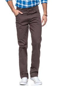 Wrangler - WRANGLER SPODNIE MĘSKIE TEXAS BRACKEN BROWN W121TA224